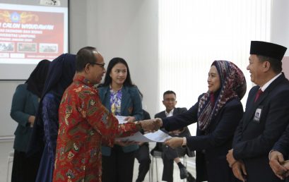 Gelar Yudisium, Alumni FEB Berjumlah 17.625 Orang